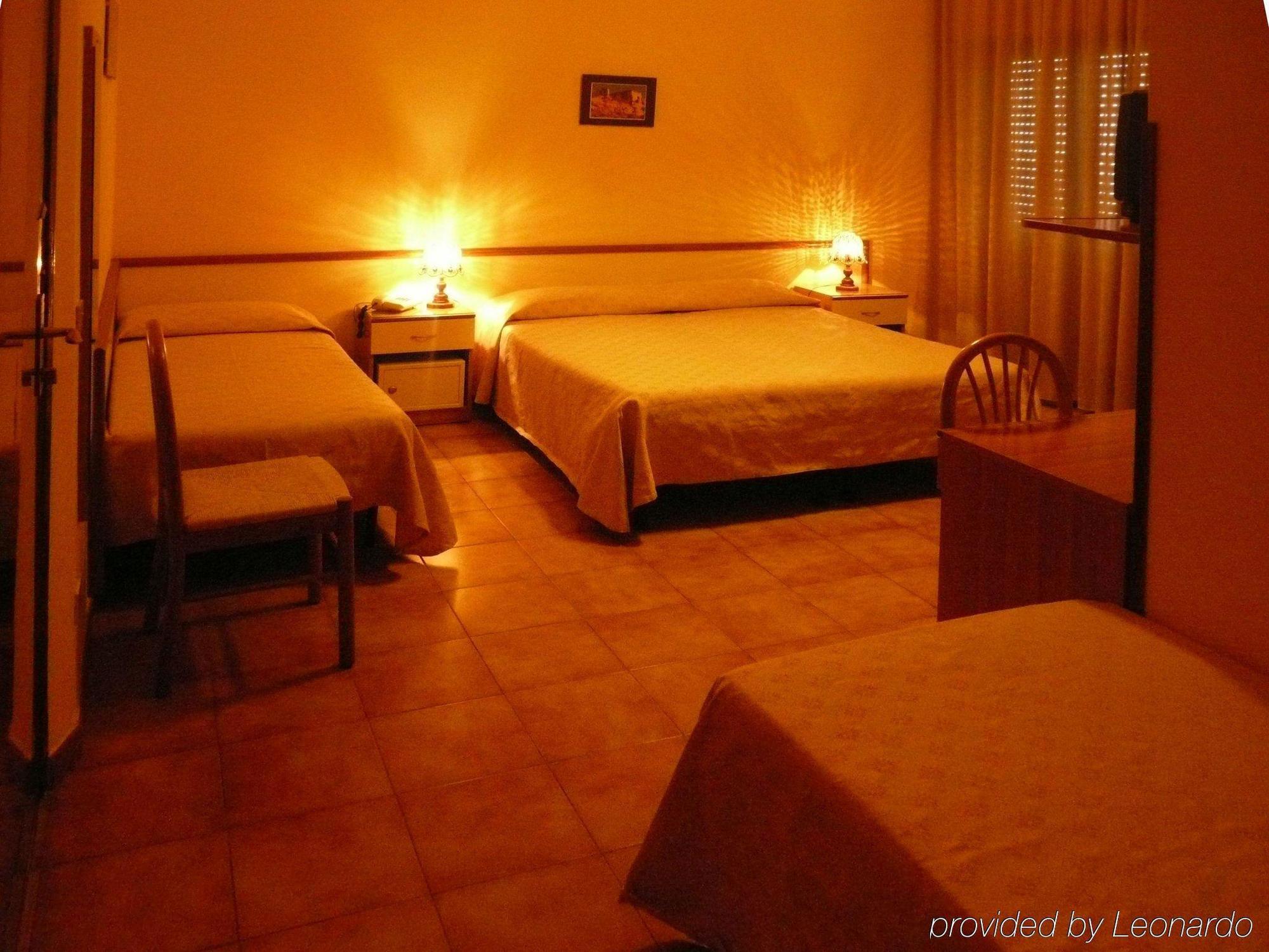 Hotel Virgilio Tropea Phòng bức ảnh