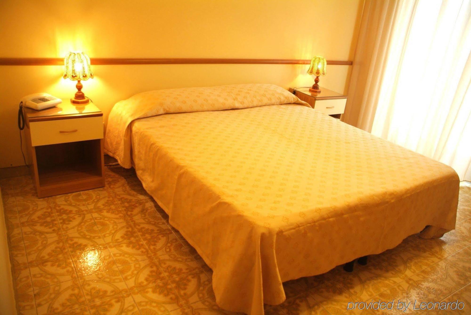Hotel Virgilio Tropea Phòng bức ảnh